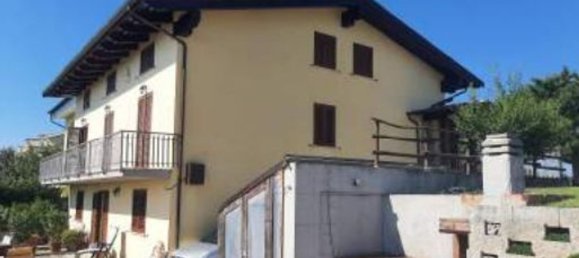 Casa de 8 divisões em Perugia, Italy N.º 49939 41