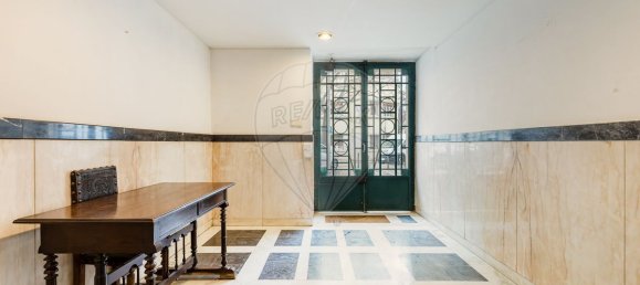 4 bedrooms Apartment in Lisbon, Portugal No. 99440 5