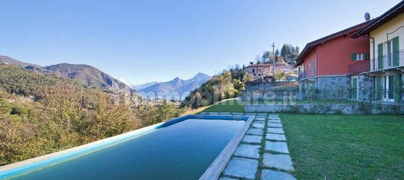 5 chambres Villa à Menaggio, Italy No. 55892 3