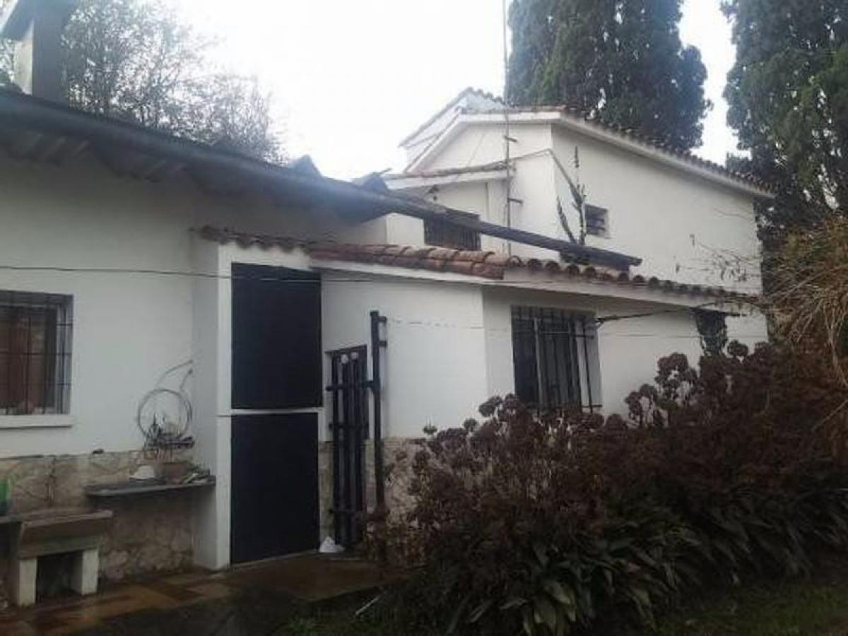 3 bedrooms House in Cordoba, Argentina No. 12637