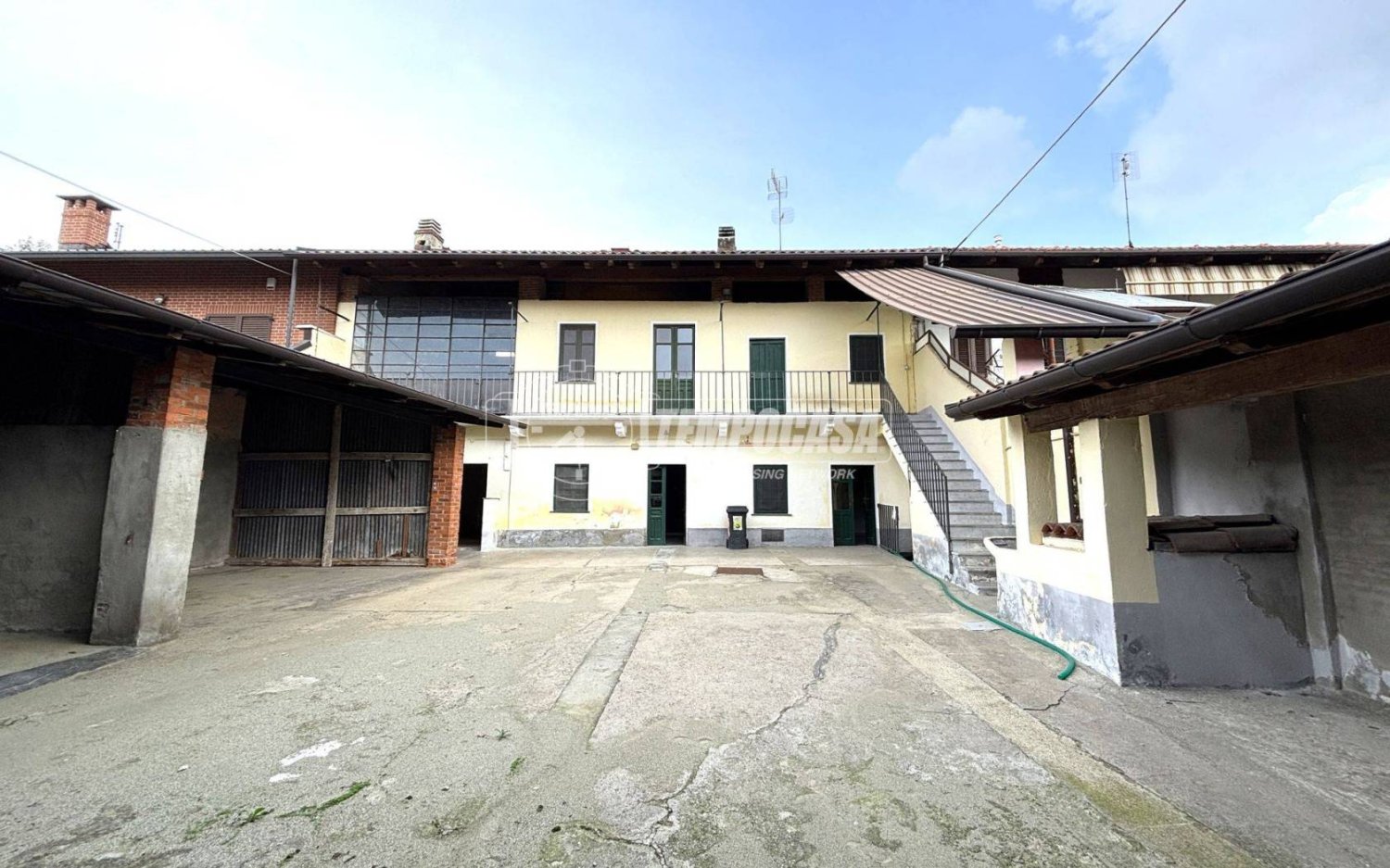 2 bedrooms House in Foglizzo, Italy No. 396934