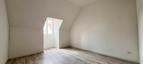 4 bedrooms House in Sainte-Genevieve, France No. 61494 8