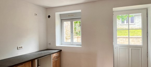 4 bedrooms House in Sainte-Genevieve, France No. 61494 2