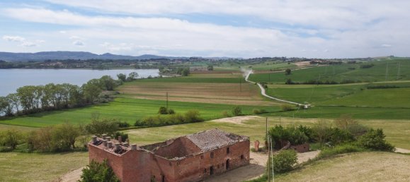 5 bedrooms House in Castiglione del Lago, Italy No. 58738 4