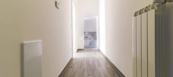 Apartamento de 2 dormitorios en L'Aquila, Italy No. 39760 6