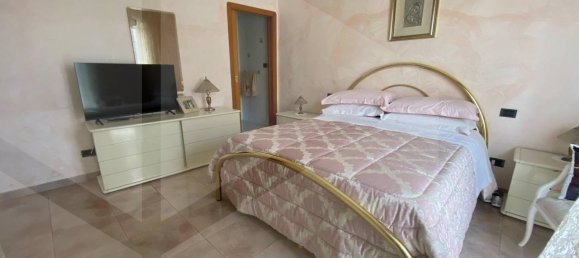 4 rooms Apartment in Bitonto, Italy No. 29062 49