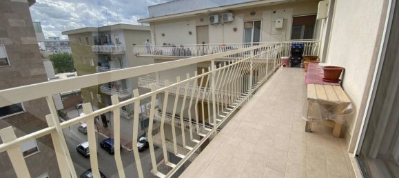 4 rooms Apartment in Bitonto, Italy No. 29062 2