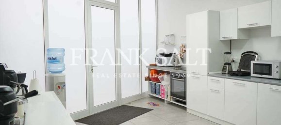 Офис 450м² в Сент-Джулианс, Мальта № 11955 24