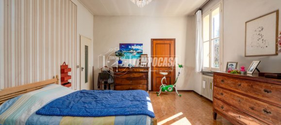 6 bedrooms House in Cavriago, Italy No. 10855 34