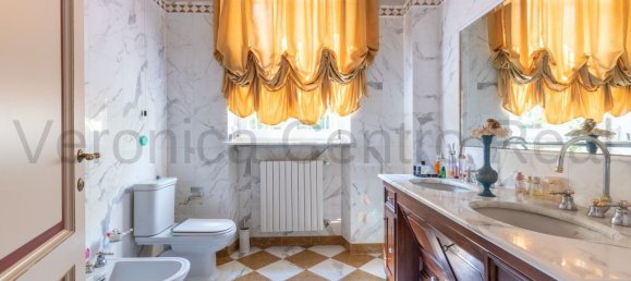 13 bedrooms Villa in Porcari, Italy No. 358827 18