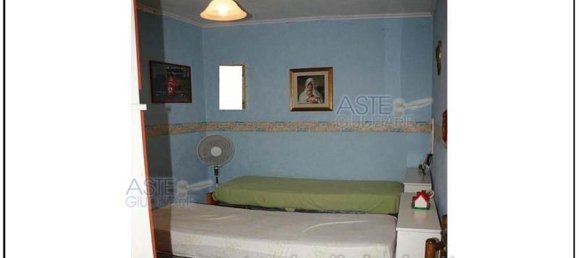 Вилла с 5 комнатами в Бурджо, Италия № 298687 9