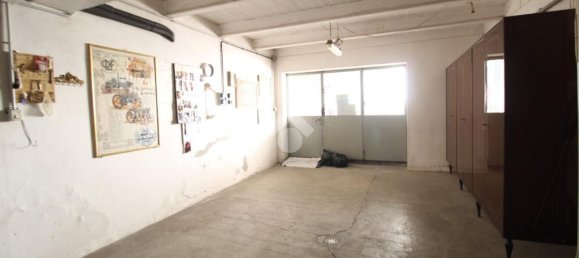 Дом с 6 комнатами в Реджо Эмилия, Италия № 8059 24