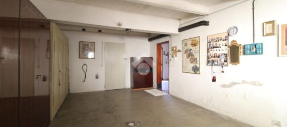 Дом с 6 комнатами в Реджо Эмилия, Италия № 8059 22