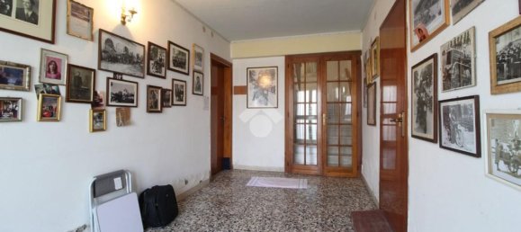 Дом с 6 комнатами в Реджо Эмилия, Италия № 8059 17