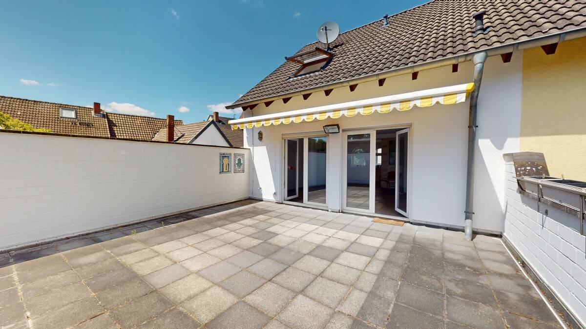 1 غرف نوم تاون هاوس في Rhein-Erft, Germany رقم 225917