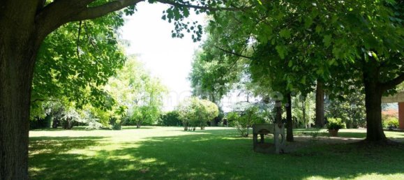 4 غرف نوم فيلا في Parma, Italy رقم 3590 11