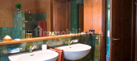 4 غرف نوم فيلا في Parma, Italy رقم 3590 19