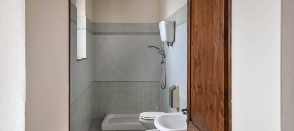 6 bedrooms Villa in Montalcino, Italy No. 106210 21