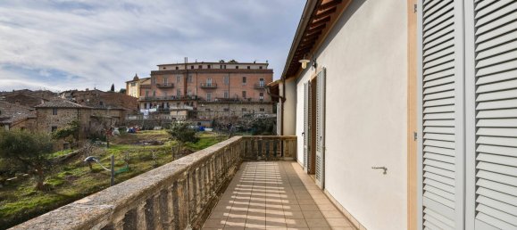 6 bedrooms Villa in Montalcino, Italy No. 106210 28