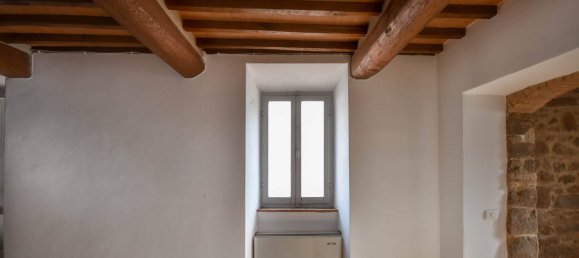 6 bedrooms Villa in Montalcino, Italy No. 106210 12