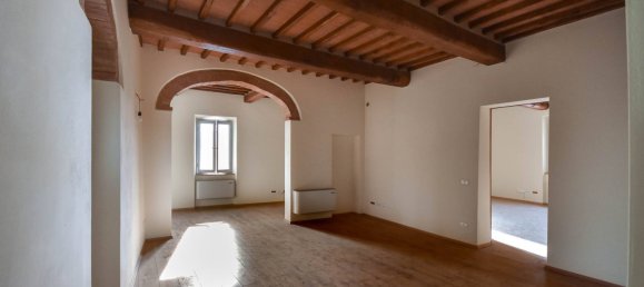 6 bedrooms Villa in Montalcino, Italy No. 106210 15