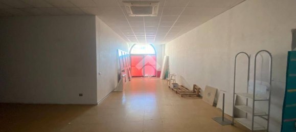  عقار تجاري في Castiglione delle Stiviere, Italy 230متر مربع رقم 65217 18