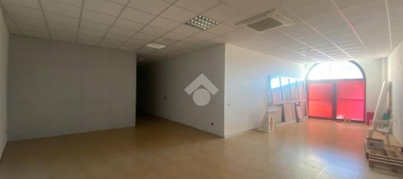  عقار تجاري في Castiglione delle Stiviere, Italy 230متر مربع رقم 65217 5
