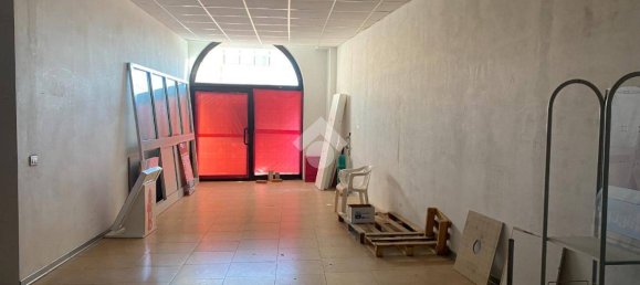  عقار تجاري في Castiglione delle Stiviere, Italy 230متر مربع رقم 65217 27