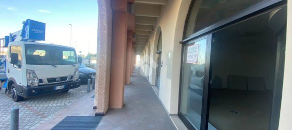  عقار تجاري في Castiglione delle Stiviere, Italy 230متر مربع رقم 65217 9