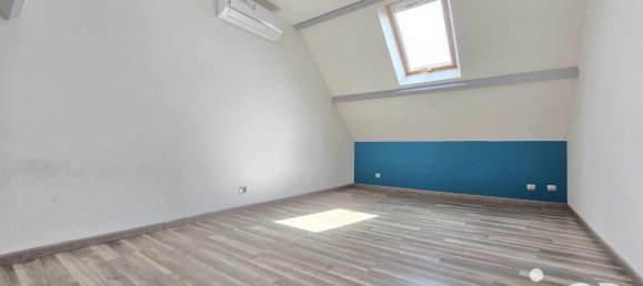 Дом с 4 спальнями в Шеси, Франция № 64303 16