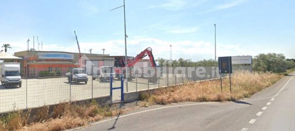 Склад 685м² в Битонто, Италия № 314699 4