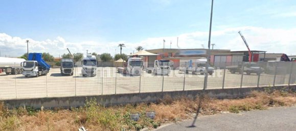 Склад 685м² в Битонто, Италия № 314699 2