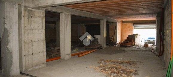 500m² Garage in Paola, Italy No. 272227 10