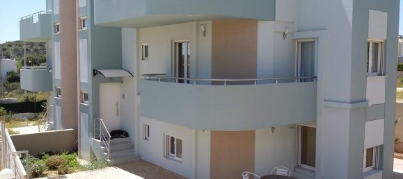 4 Schlafzimmer Property in Kalyvia Thorikou, Greece, Nr. 3827 16