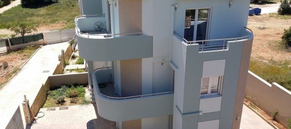 4 Schlafzimmer Property in Kalyvia Thorikou, Greece, Nr. 3827 17