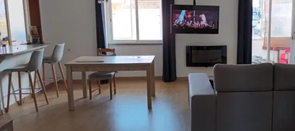 Квартира с 3 спальнями в Алмада, Португалия № 156076 7