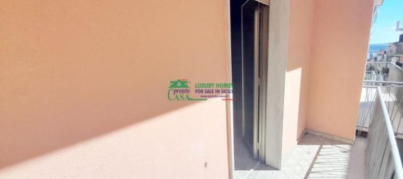 Studio in Ragusa, Italy No. 152307 11