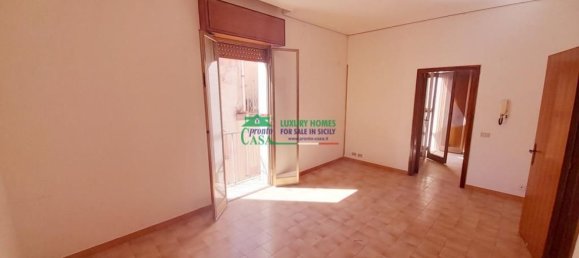 Studio in Ragusa, Italy No. 152307 9