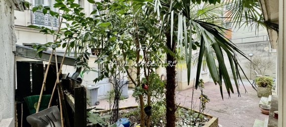 2 bedrooms Apartment in Paris, France No. 180371 9