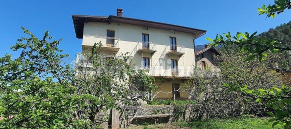 Casa de 5 dormitorios en Gressan, Italy No. 172410 2