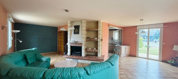 5 bedrooms House in Vitre, France No. 324465 3