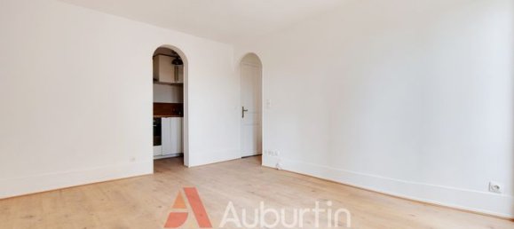 1 bedroom Apartment in Paris, France No. 314818 10