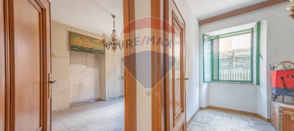 3 bedrooms Apartment in Rome, Italy No. 352679 4