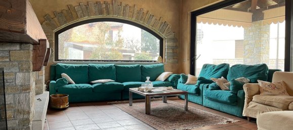 7 rooms Villa in Carnago, Italy No. 128583 35