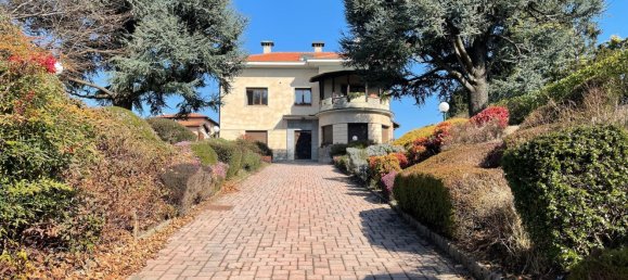 7 rooms Villa in Carnago, Italy No. 128583 39