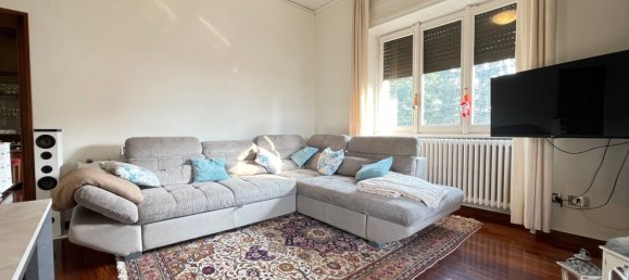 7 rooms Villa in Carnago, Italy No. 128583 10