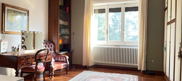 7 rooms Villa in Carnago, Italy No. 128583 7