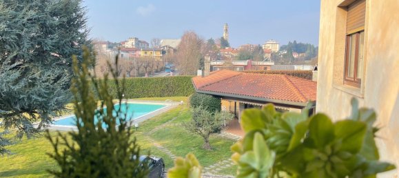 7 rooms Villa in Carnago, Italy No. 128583 14