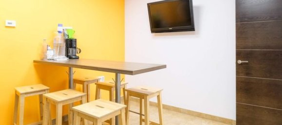 200m² Office in Zaragoza, Spain No. 67602 18