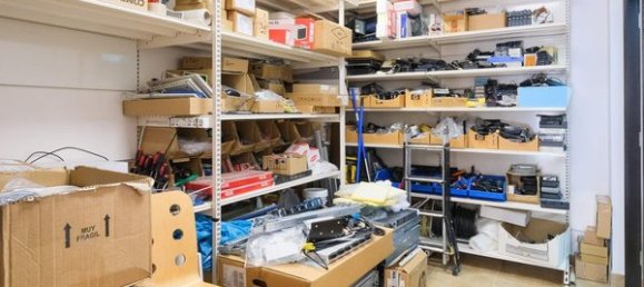 200m² Office in Zaragoza, Spain No. 67602 12